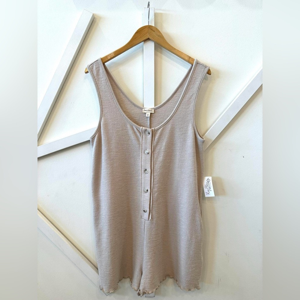 NWT Hem & Thread Sunny Day Romper - Picture 5 of 5